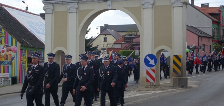 „Strażak to ojciec, sołtys, radny, gospodarz”. Miejsko-Powiatowe i Gminne Obchody w Ślesinie 