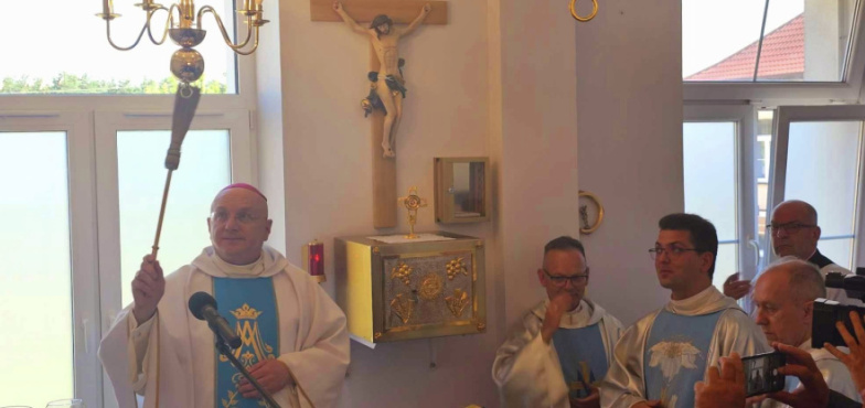 Poświęcili wyremontowaną kaplicę szpitalną