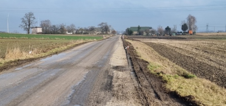 Będzie ponad kilometr nowej drogi