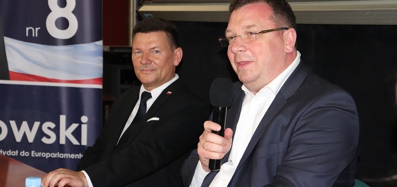 Wiceminister przyjechał poprzeć kandydata. ,,Moje doświadczenie nie pochodzi zza biurka”