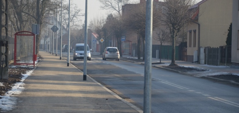 O połowę mniejsza kara dla firmy remontującej ulicę Dmowskiego. Spóźniła się prawie 50 dni 