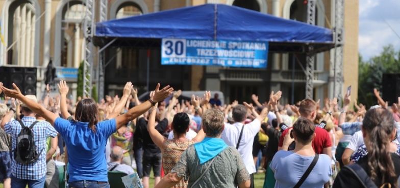 Tysiące osób na Ogólnopolskich Spotkaniach Trzeźwościowych w licheńskim sanktuarium 