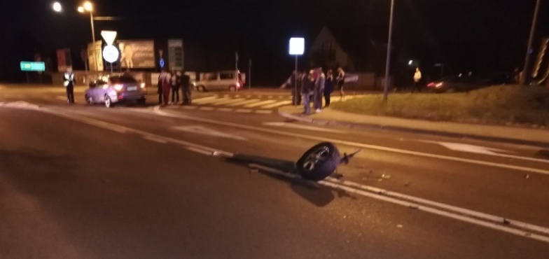 Wypadek w Woli Podłężnej. Kobieta w ciąży przewieziona do szpitala