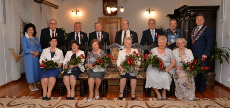 Sześć kolejnych par z medalami od prezydenta. Dla jubilatów były kwiaty i życzenia zdrowia i wytrwałości