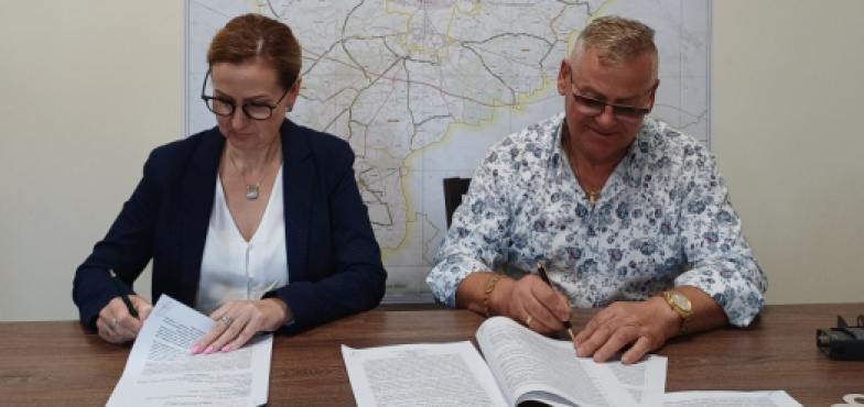 Rozpocznie się budowa kładki w Paprotni. Zarządca podpisał umowę z wykonawcą 