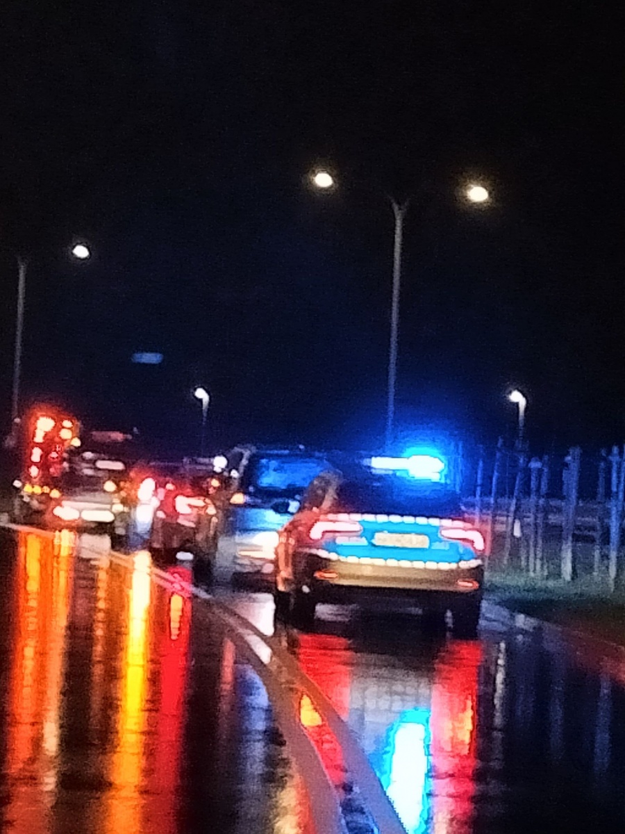 Auto na dachu na Kleczewskiej