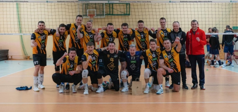 Siatkarze z regionu nadrobili zaległości