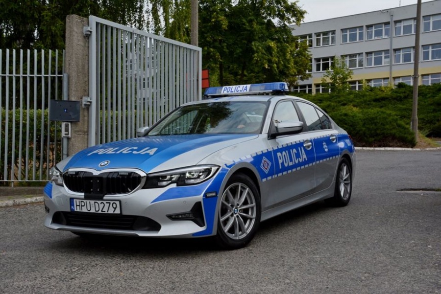 Miłośnicy motoryzacji zaprosili policjantów na zlot. Posypały się mandaty!