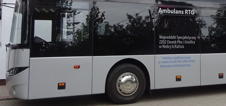 Zadbaj o swoje zdrowie. Obok urzędu stanie ambulans 