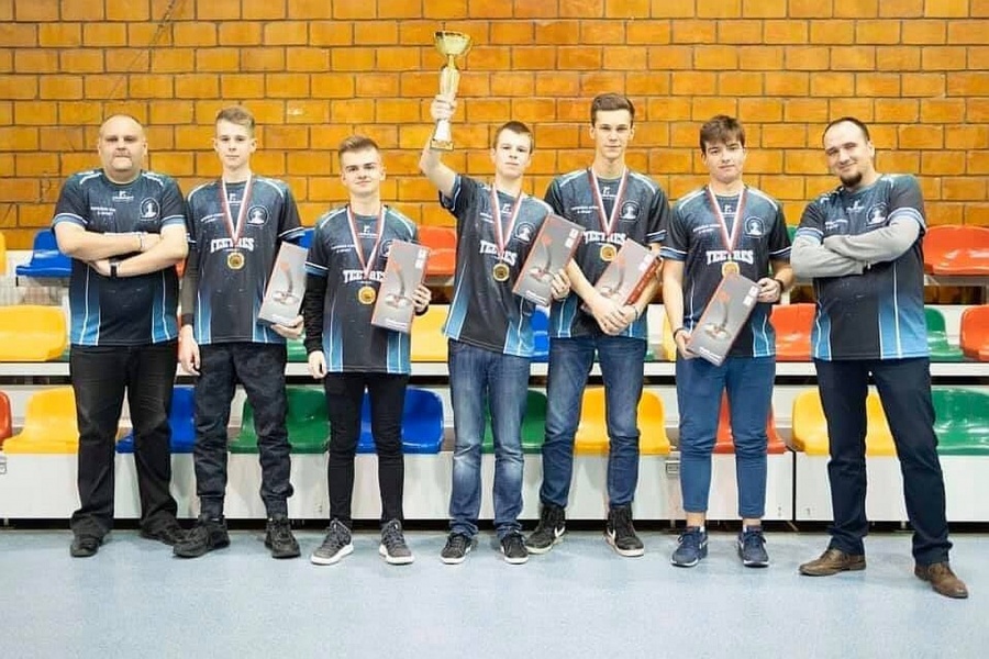 „Koperas” w finale Mistrzostw Polski Szkół w E-sporcie. Zmierzą się z najlepszymi w kraju