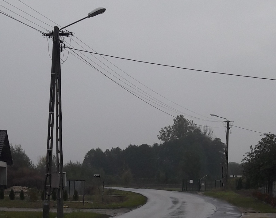 W gminie policzą latarnie. Teraz pukają w nie młotkami