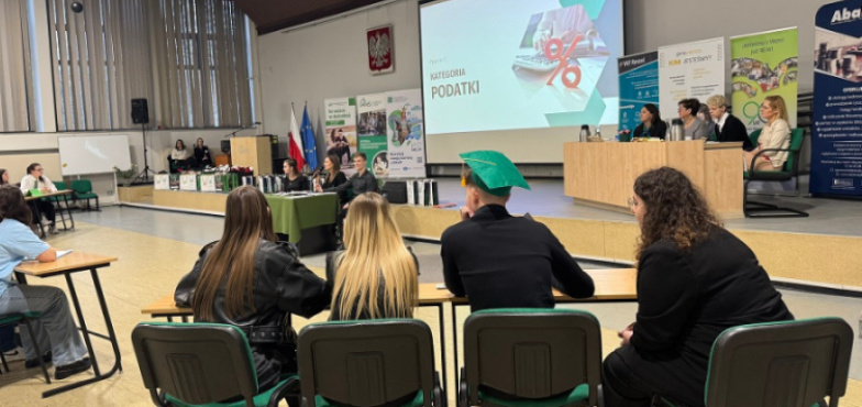„Awantura o kasę” w Akademii Nauk Stosowanych