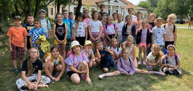 Zabawy, wycieczki, warsztaty. Tak odpoczywają młodzi mieszkańcy