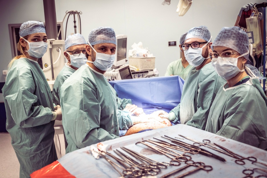 Słupeccy chirurdzy przeprowadzili skomplikowaną operację