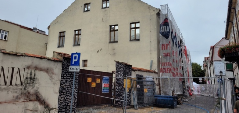 Ulica Wiosny Ludów zamknięta dla samochodów na kolejny miesiąc 