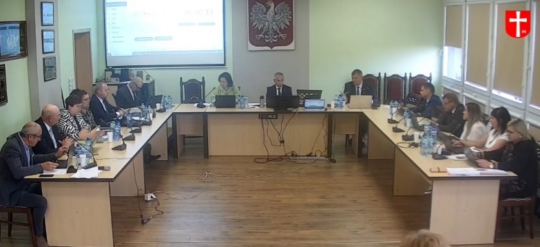 Burmistrz Sompolna wnioskuje do premiera o rozwiązanie Rady Miejskiej. „Za notoryczne łamanie Konstytucji”