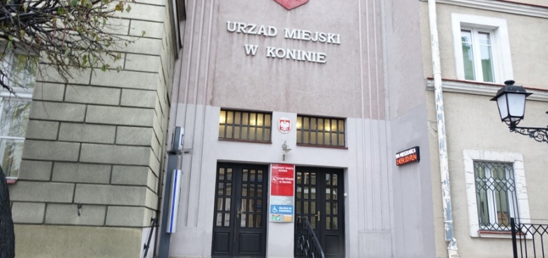 Urzędnicy nadal pracują w systemie zdalnym 