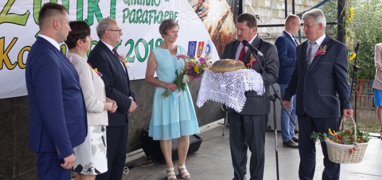 „Święto, które wieńczy rok rolniczego trudu”. Dożynki Gminno – Parafialne w Karsach 