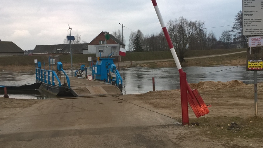 Promy nie będą pływały po Warcie. Zawieszone do odwołania