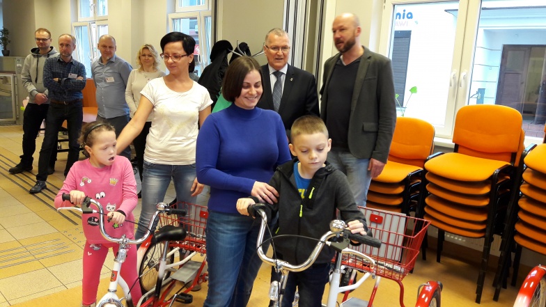 Prezenty nie zmieściły się do buta. Trzy rowery na mikołajki 