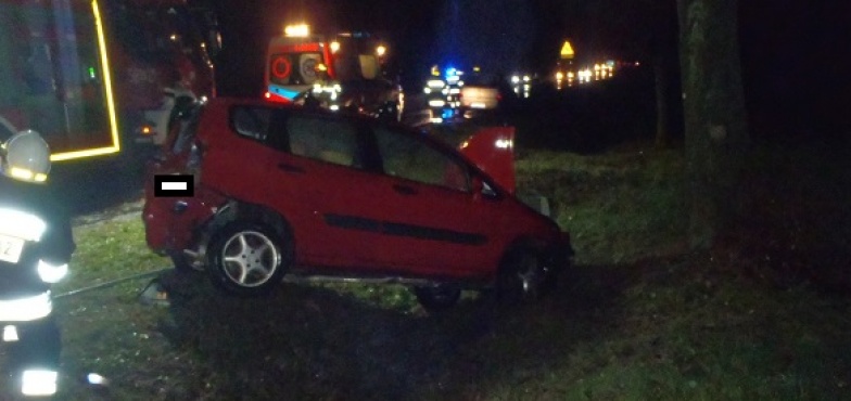 Zderzenie na „krajówce”. Honda zatrzymała się w rowie 