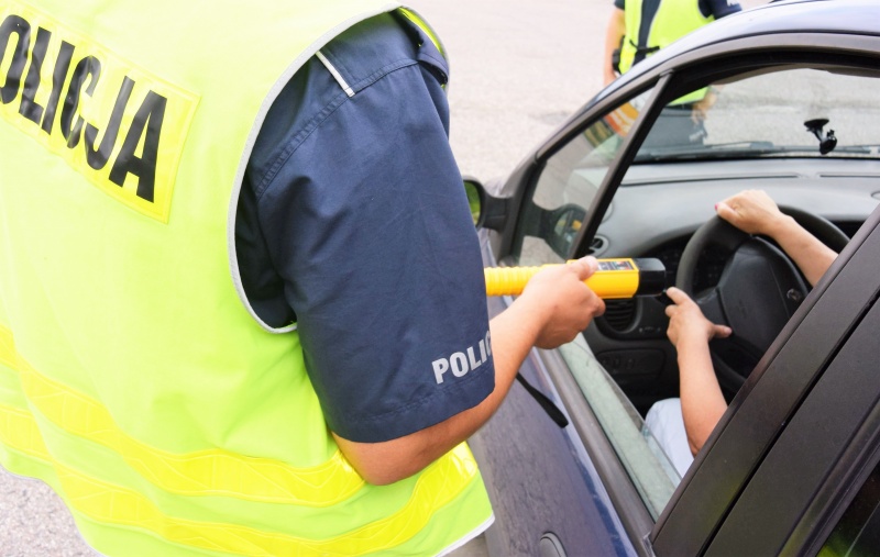 Dwóch pijanych, jeden pod wpływem narkotyków. Policjanci zatrzymali na drogach