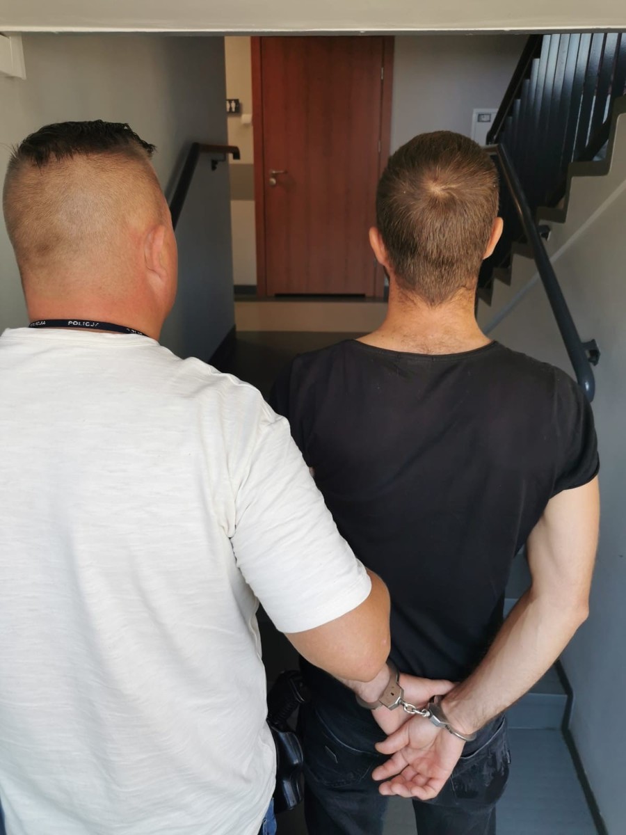 Zatrzymany na autostradzie. Nielegalnie przewoził obywateli Somalii 