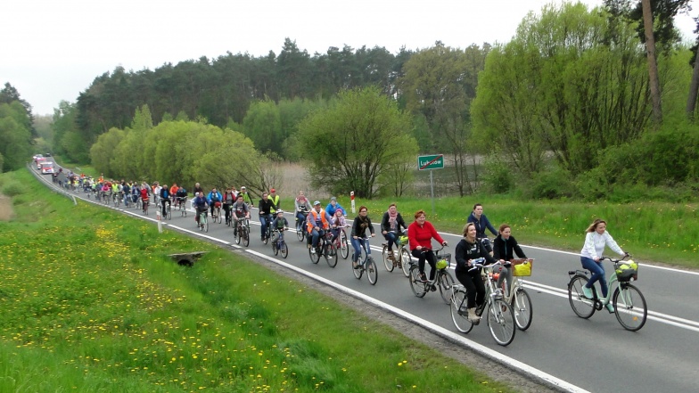 Deszczowa pogoda nie zniechęciła rowerzystów. Wystartowało 150 osób