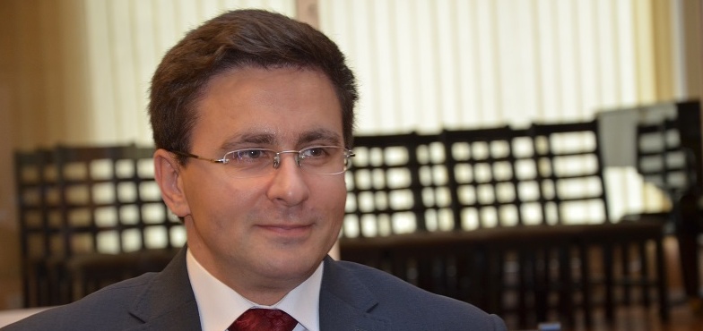 „Pan Starówka” pracuje w parku Chopina dla miejskiej spółki 