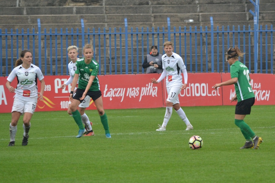Słaba skuteczność w ataku i dwa gole stracone na własne życzenie. Medyk Konin przegrał z Górnikiem Łęczna 0:3 (0:0)