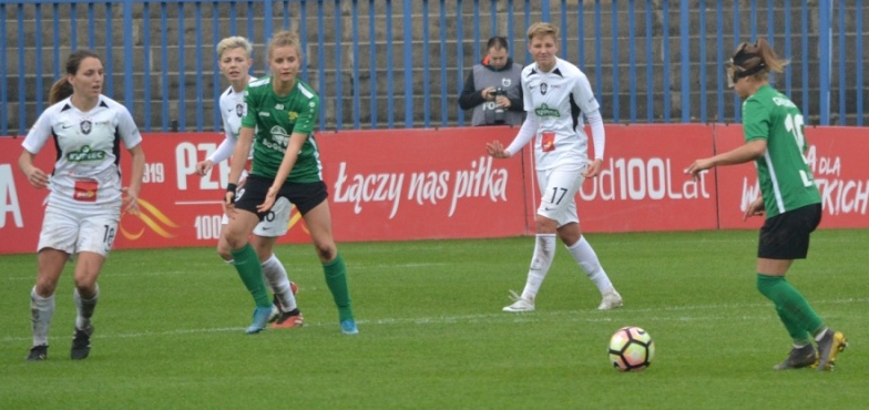 Słaba skuteczność w ataku i dwa gole stracone na własne życzenie. Medyk Konin przegrał z Górnikiem Łęczna 0:3 (0:0)