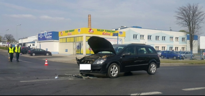 Trójka dzieci w szpitalu. Wypadek na skrzyżowaniu 