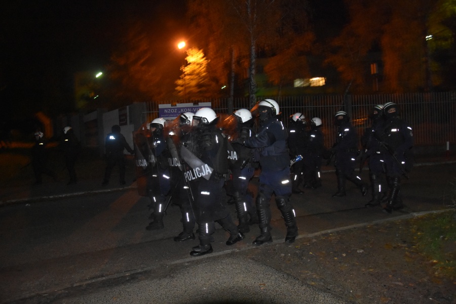 Głos w sprawie wydarzeń w Koninie zabiera związek zawodowy policjantów. „Powstrzymajcie się od hejtu”