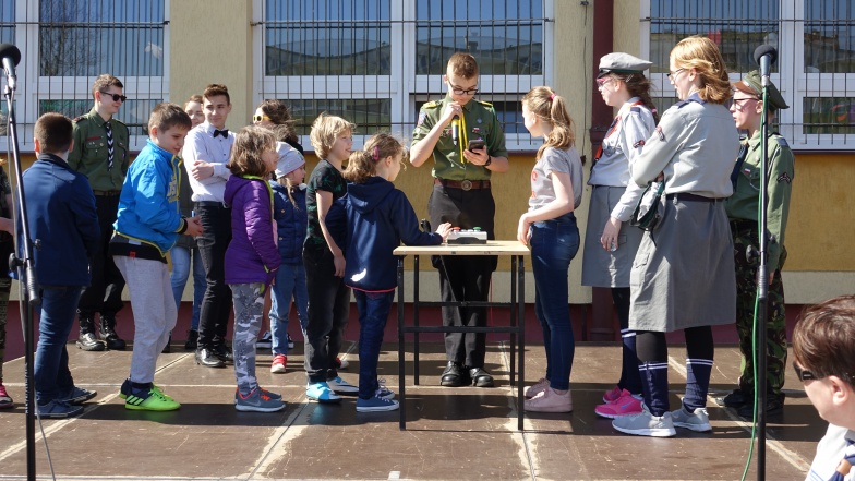 Zbierali pieniądze na defibrylator dla szkoły. Festiwal Żarła w SP 7