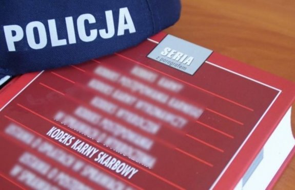 Policjanci zabezpieczyli ponad tysiąc paczek nielegalnych papierosów 