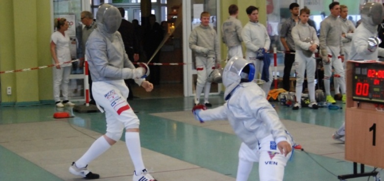 Puchar Europy Kadetów w szabli, piłka nożna, golf i regaty. Zapowiedź sportowego weekendu w mieście i w regionie