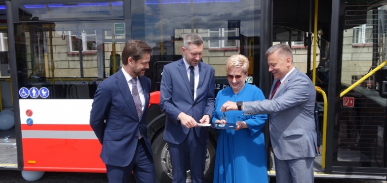 Autobus wodorowy we flocie MZK. „To nie jest nasze widzimisię, to nie jest fanaberia, a znak czasu i konieczność”