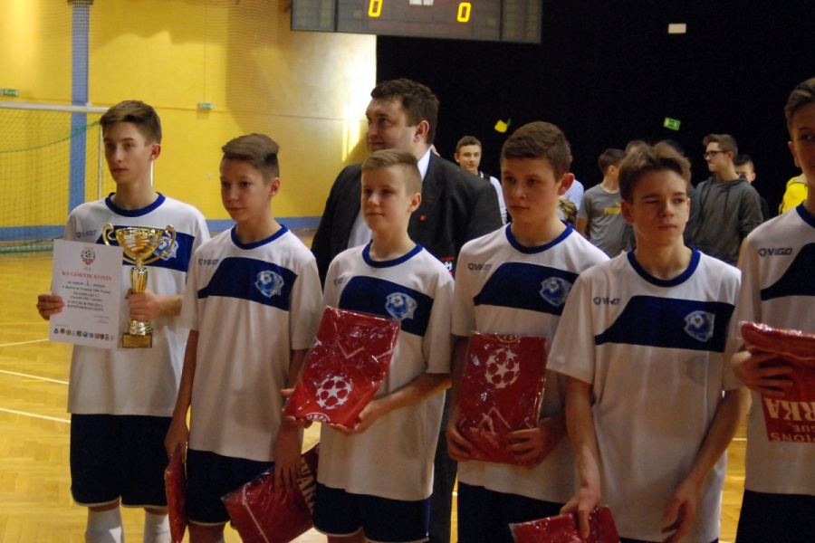 Młodzieżowe turnieje, siatkówka i piłkarskie sparingi. Przed nami sportowy weekend