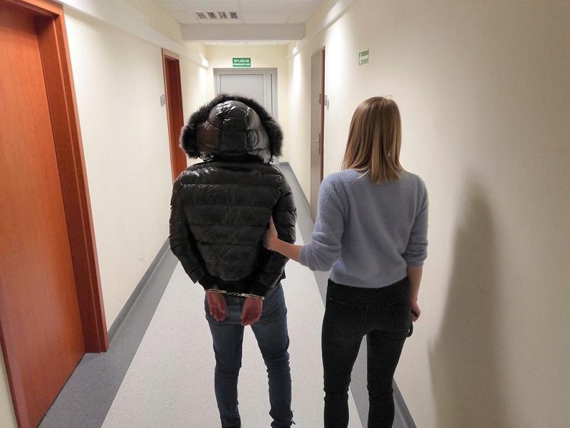 31-letnia kobieta miała w bagażniku 1000 sztuk ekstazy. Wpadła podczas kontroli drogowej 