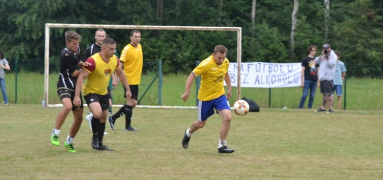Regaty, tenis i udawanie gry w piłkę nożną. Przed nami sportowy weekend w mieście i w regionie