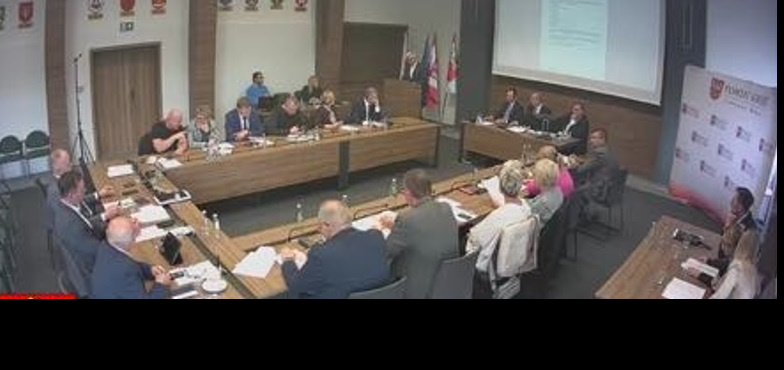 Drogi powiatowe do naprawy. Starosta i burmistrz podpisali porozumienie