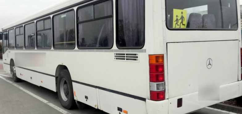 Autokar miał przewozić dzieci. Inspektorzy stwierdzili usterki