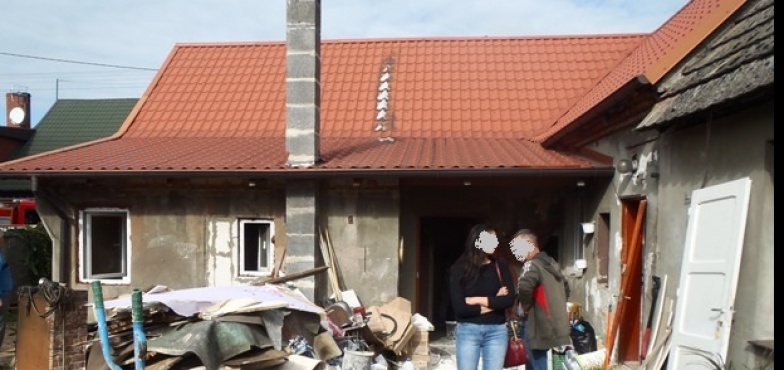 Mieszkańcy zobaczyli dym. Pożar wybuchł w kotłowni domu 