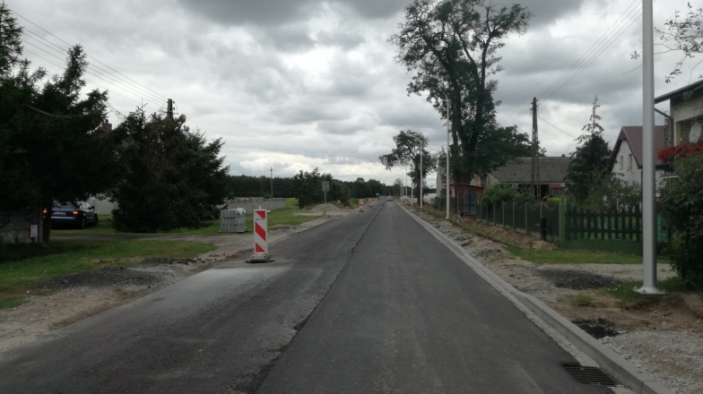 Trwają prace na drogach. Nowa trasa poprowadzi do granicy powiatu 