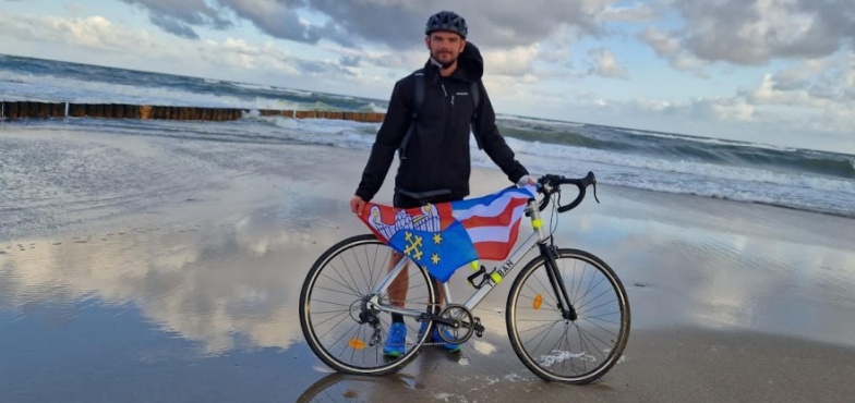 Przejechał blisko 700 km. Wszystko w szczytnym celu