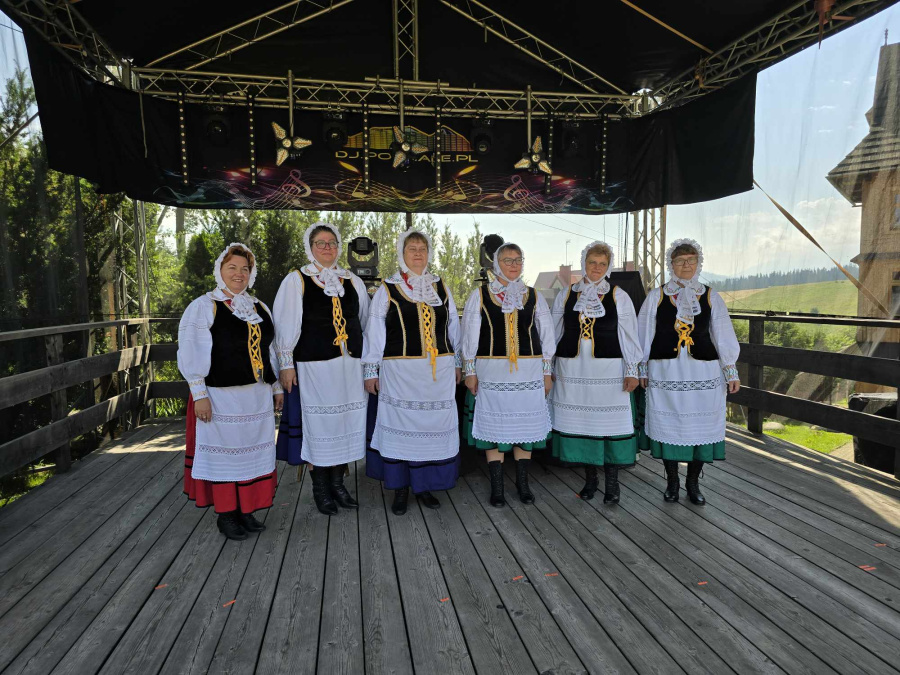 Zespół folklorystyczny „Nadnerzanki” z Dąbia odniósł kolejny sukces