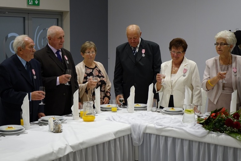 Prawie 20 małżeństw z medalami od prezydenta Polski. 50 lat wspólnego życia
