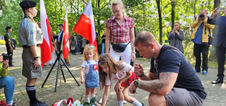 „Żebyśmy umieli się zjednoczyć jako naród”. W 81. rocznicę wybuchu Powstania Warszawskiego