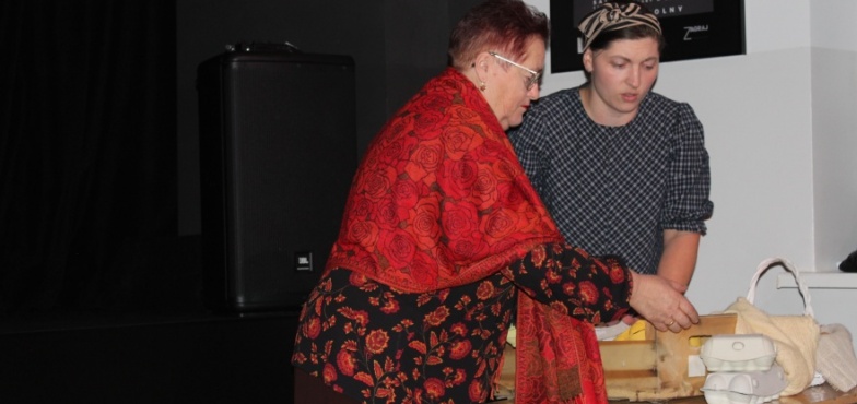 Taneczny finał spektaklu „Moralność pani Dulskiej”