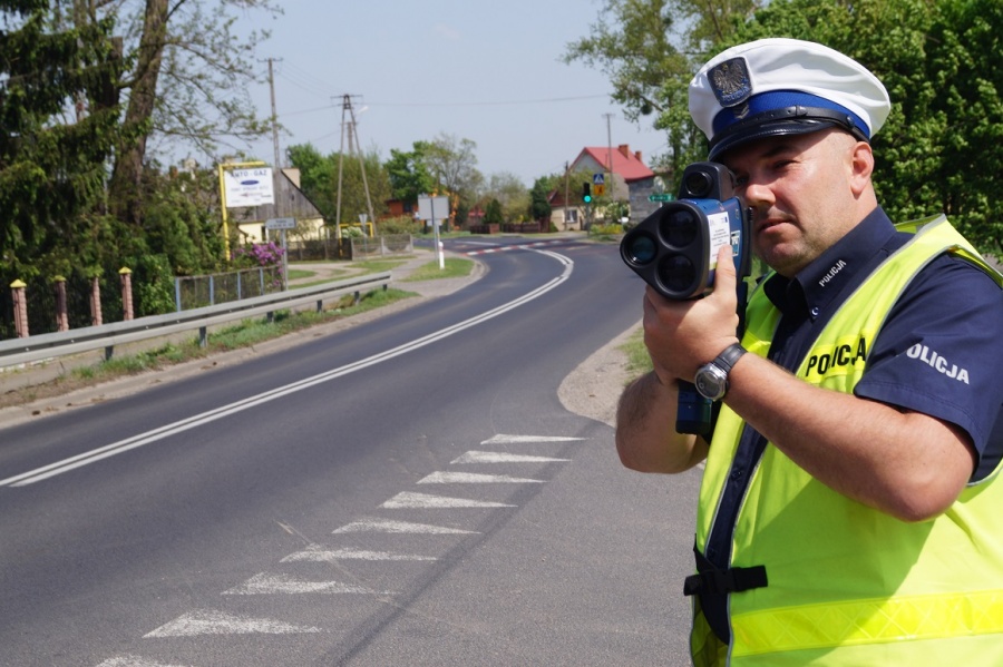 Przekroczył prędkość o 62 km/h. Kierowca audi stracił prawo jazdy